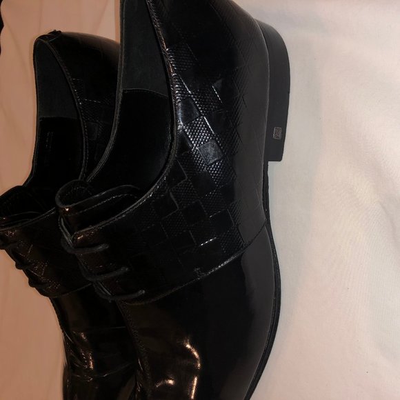 Louis Vuitton Men Black Patent Lace-up Shoes LV8 main image 4